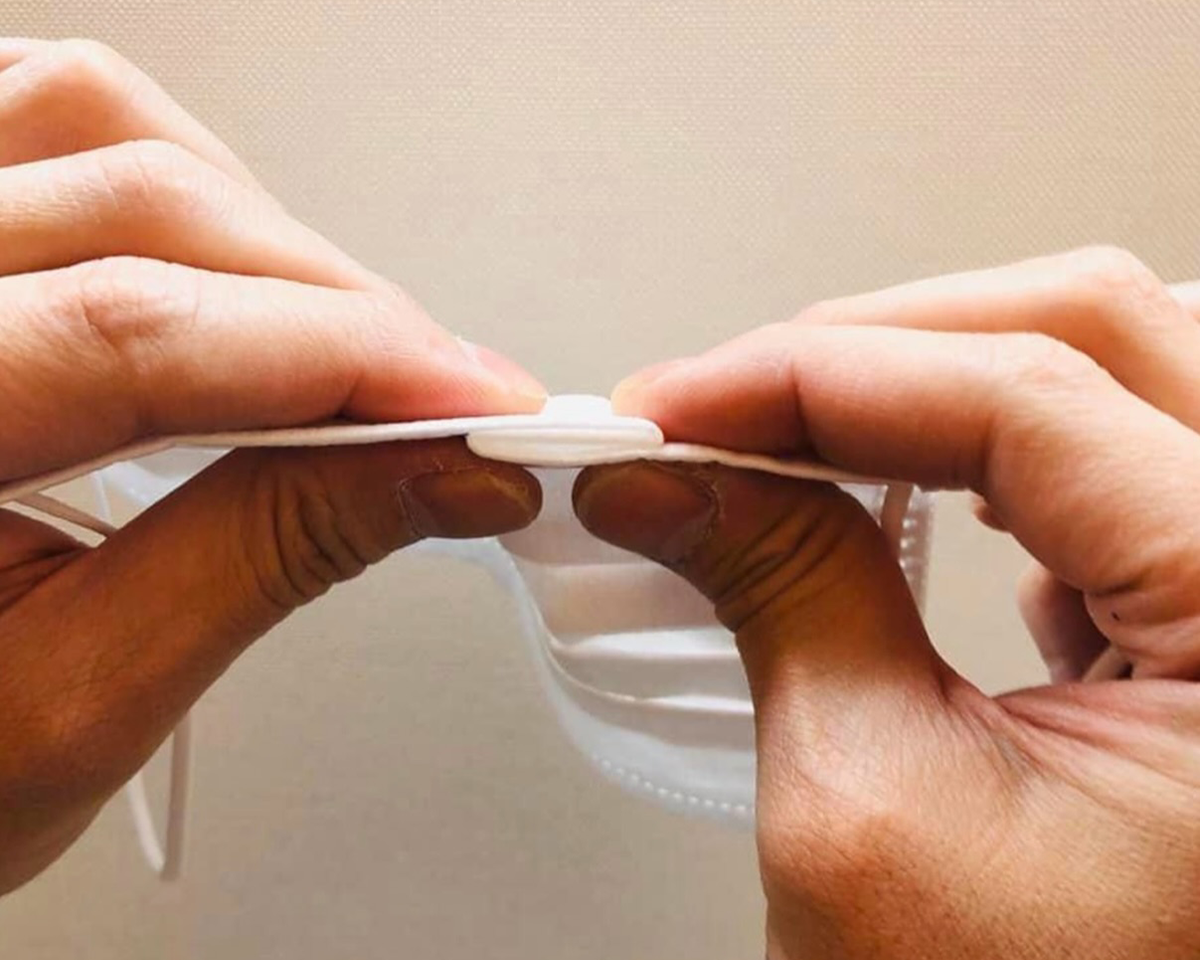 曇らないマスクの付け方